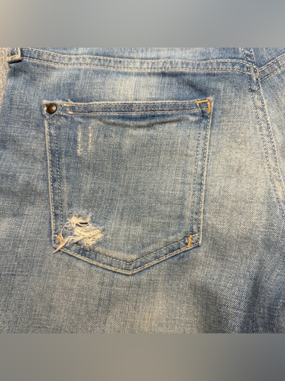 Anthropologie Pilcro & the Letterpress Distressed Denim Shorts Size 24 - Picture 9 of 12